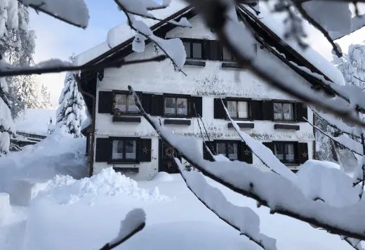 Das Haus im Schnee